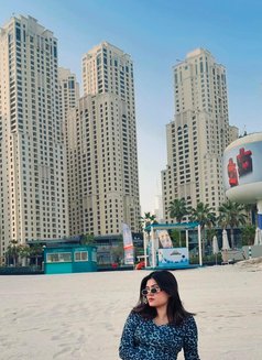 Shanya Student - puta in Dubai Photo 2 of 10
