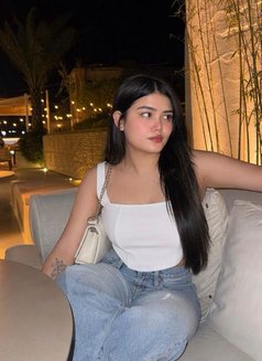 Shanya Student - puta in Dubai Photo 7 of 10
