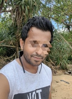 Shanz -local &foreign ladies/couples - Male escort in Colombo Photo 8 of 11