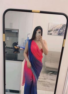 Shanzey Pakistani Beauty in JVC - puta in Dubai Photo 4 of 12