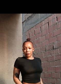 Shanzz - escort in Khobar Photo 4 of 6