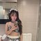 Shara 🥰 - escort in Singapore Photo 2 of 6