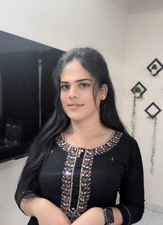 Sharanya - Transsexual escort in Hyderabad Photo 3 of 4