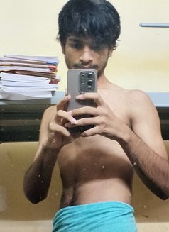 Sharat - Male escort in Bangalore Photo 3 of 3