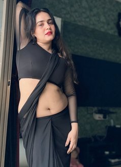 Sharda - escort in Vadodara Photo 1 of 3