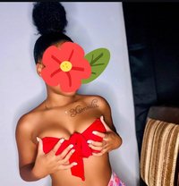 Sharifah - escort in Bangalore Photo 1 of 6
