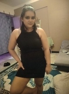 Sharin - escort in Al Manama Photo 2 of 11