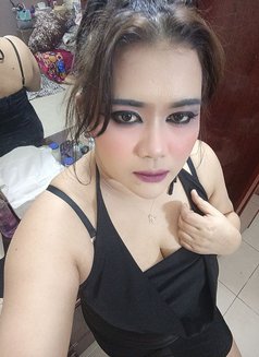 Sharin - escort in Al Manama Photo 4 of 11