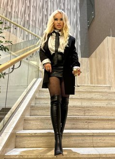Sharjah Domina - Dominadora in Copenhagen Photo 2 of 10