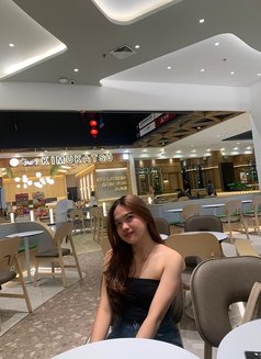 Sharly - escort in Singapore Photo 1 of 5