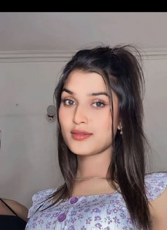 Sharlyn - escort in New Delhi Photo 1 of 6