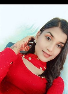 Sharlyn - escort in New Delhi Photo 6 of 6