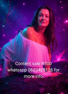 Sharlyn - escort in Cape Town Photo 3 of 4