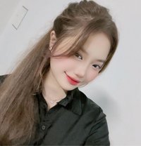 Sharmaine - escort in Singapore