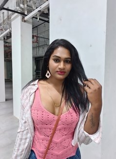 Sharmi Baby - Acompañantes transexual in Chennai Photo 1 of 8
