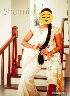Sharmi - escort in Colombo Photo 3 of 4