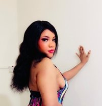 Sharon - escort in Muscat