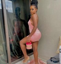 Sharon - puta in Şalālah