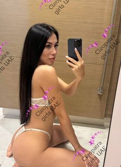 SHARON GORGEOUS - escort in Abu Dhabi Photo 14 of 18