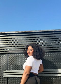 Sharon Ice - escort in Accra Photo 7 of 9