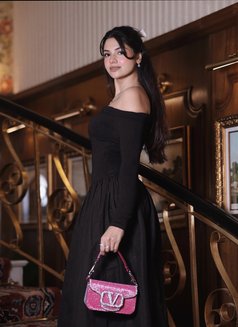 Sharon Indian Model - escort in Dubai Photo 6 of 9