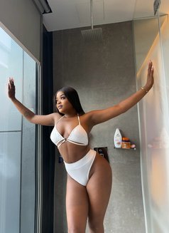 Sharon Juicy - escort in Abidjan Photo 2 of 5