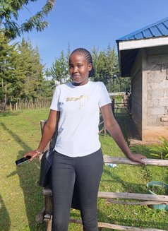 Sharon - puta in Eldoret Photo 3 of 5