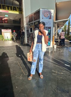 Sharon - puta in Eldoret Photo 5 of 5