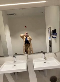 Sharon - escort in Nagoya Photo 1 of 2