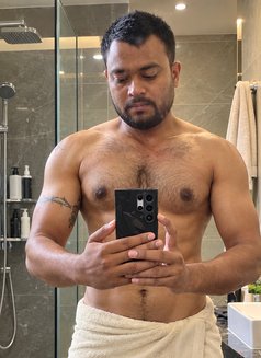 Sharry bhabhi & aunties special free - Acompañantes masculino in Mumbai Photo 12 of 13