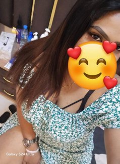 Shashaa independent girl - masseuse in Dubai Photo 13 of 13