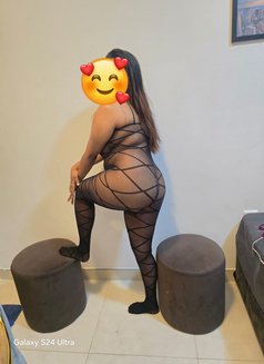 Shashaa independent girl - masseuse in Dubai Photo 14 of 15