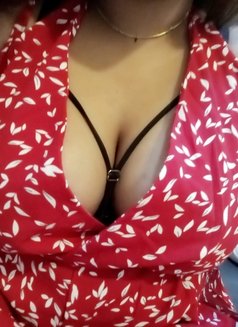 Shashaa independent girl - masseuse in Dubai Photo 9 of 9