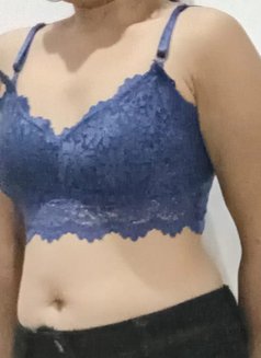 Shashi Milf - puta in Colombo Photo 8 of 9