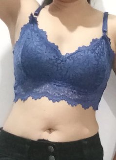 Shashi Milf - puta in Colombo Photo 9 of 9