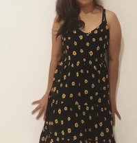 Shashi Milf - puta in Colombo