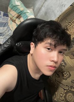 Shaun Dee - Male escort in Manila Photo 3 of 4