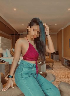 Shavini Gfe - escort in Colombo Photo 1 of 12