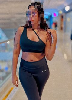 Shavini Gfe - escort in Colombo Photo 7 of 12