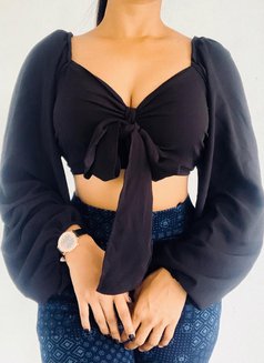 Shavini Gfe - escort in Colombo Photo 8 of 12