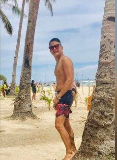 Shawn - Male escort in Manila Photo 7 of 8