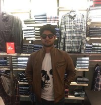 Johnny - Male escort in Gurgaon