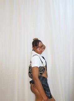 Shawty - Transsexual escort in Lagos, Nigeria Photo 4 of 6