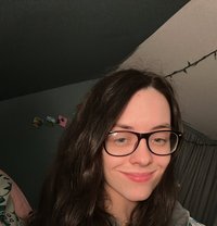 Shayla - escort in Cairo Photo 2 of 3