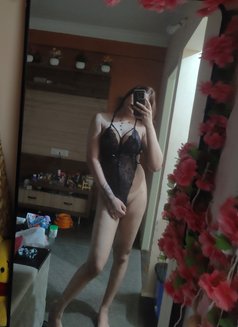 SHAYLEA SEXX GODDES - Transsexual escort in Bangalore Photo 25 of 28