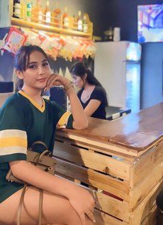 Shayna - Transsexual escort in Cebu City Photo 4 of 5