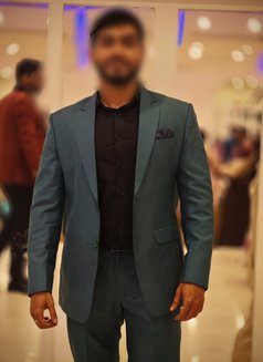 Shaz - Male escort in Bangalore Photo 4 of 5