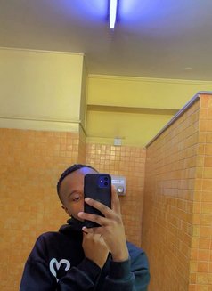 Shaz - Male escort in Nairobi Photo 1 of 2