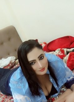 Shazia Khan - escort in Muscat Photo 2 of 4