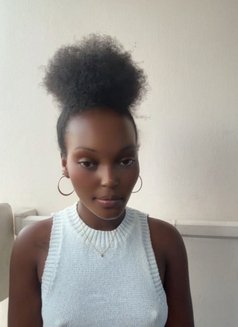 Shaznay - escort in Bangkok Photo 2 of 4